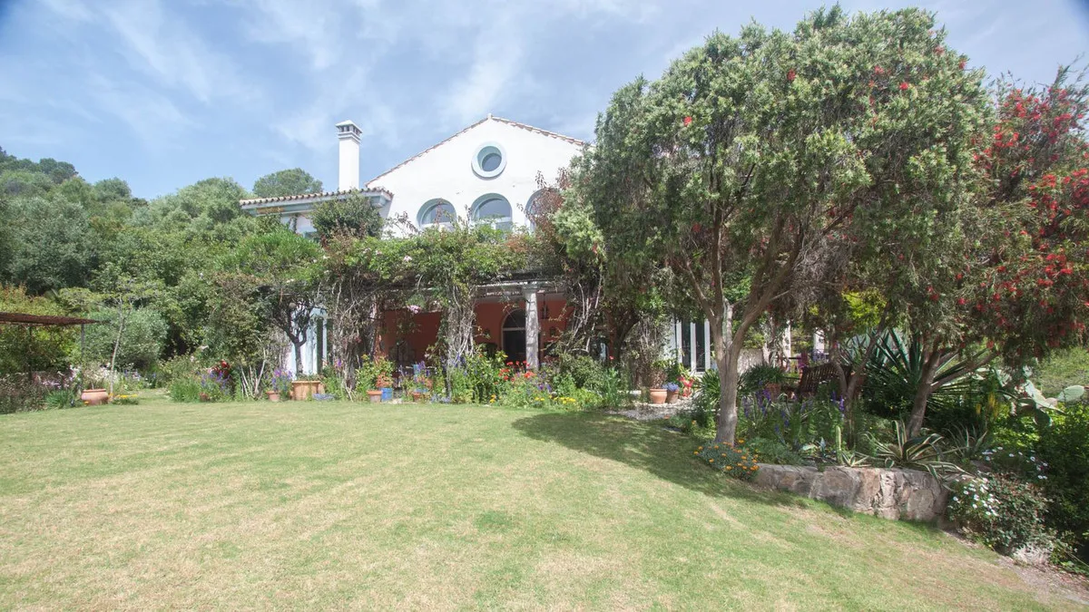 8dd6d668-e70e-4b32-bae8-a78d957423f1