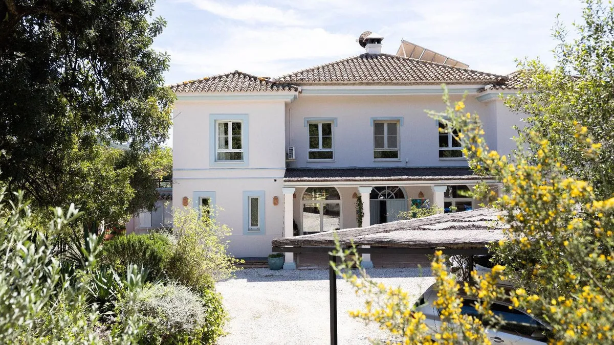 a629542e-f0f6-4dbe-9933-ff017cfa4528