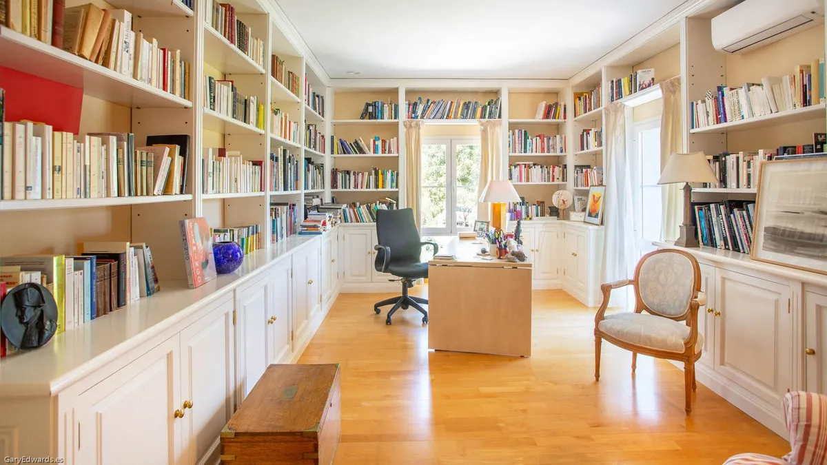 f2fb2bb2-4d84-494b-bced-98508725fc3a