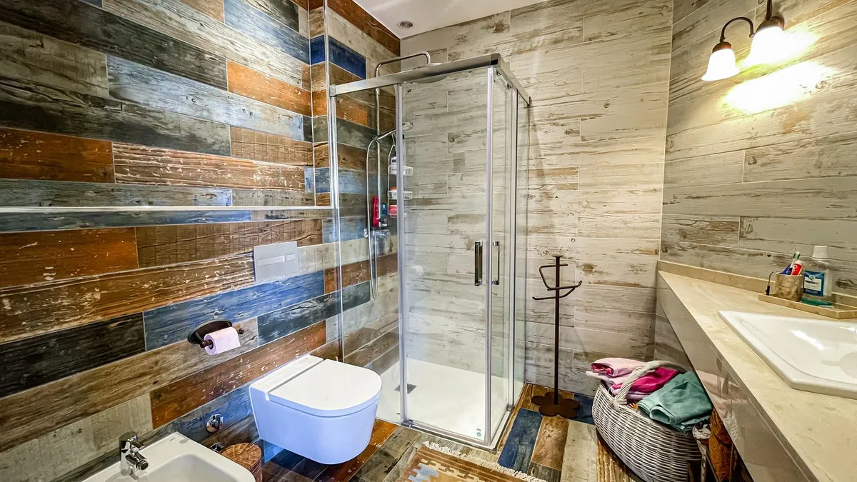 5542c2e3-cc0d-41ee-8c38-67bc13bfec15