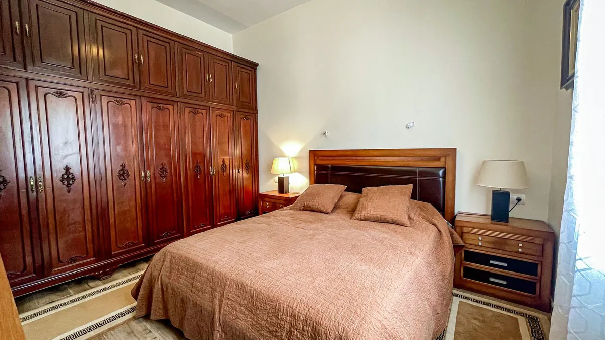 ef00bb1f-7915-4b56-8116-76e39e207097