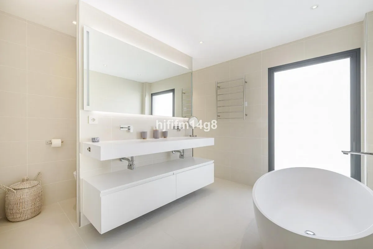 030af7ed-1ddf-414e-a577-09b52137e5c2