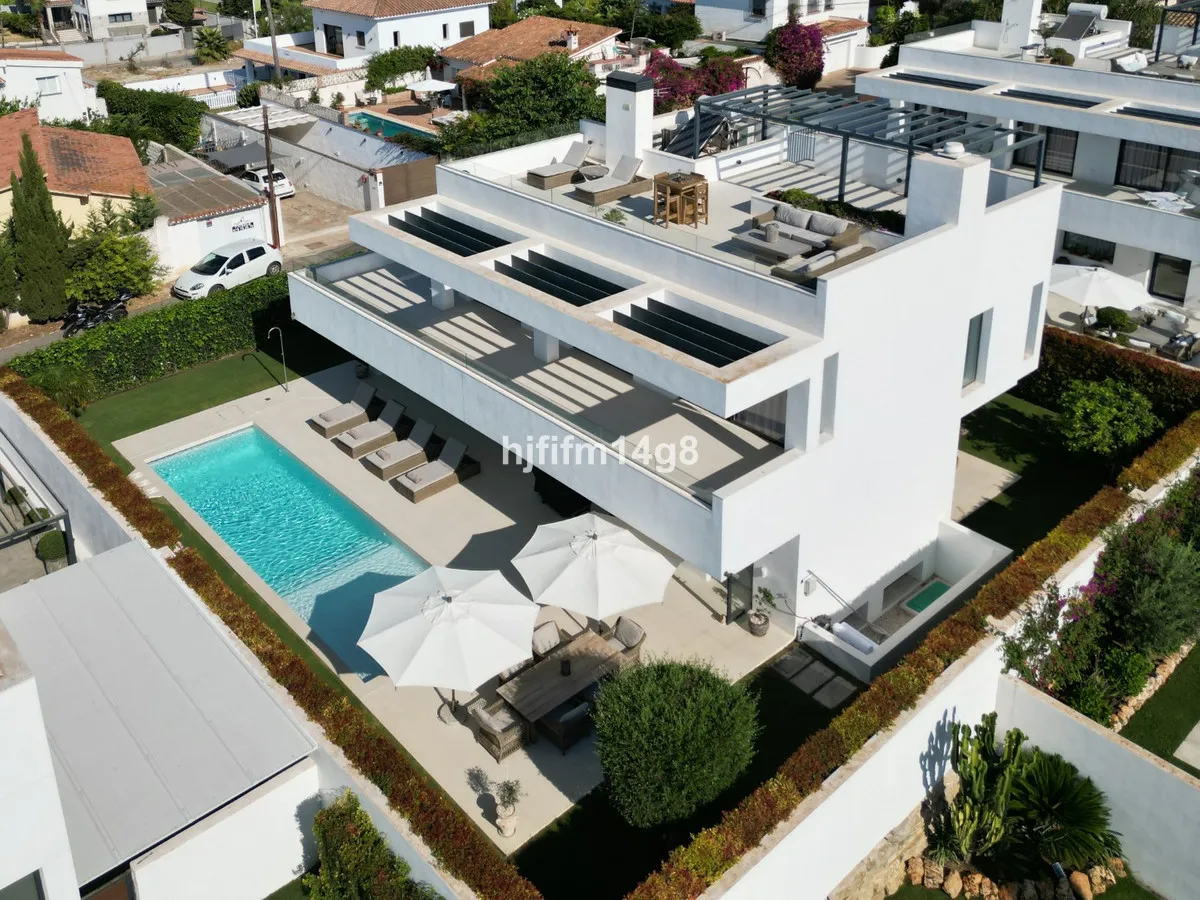 08d3584d-9034-4972-97b0-45b01c1d17f8