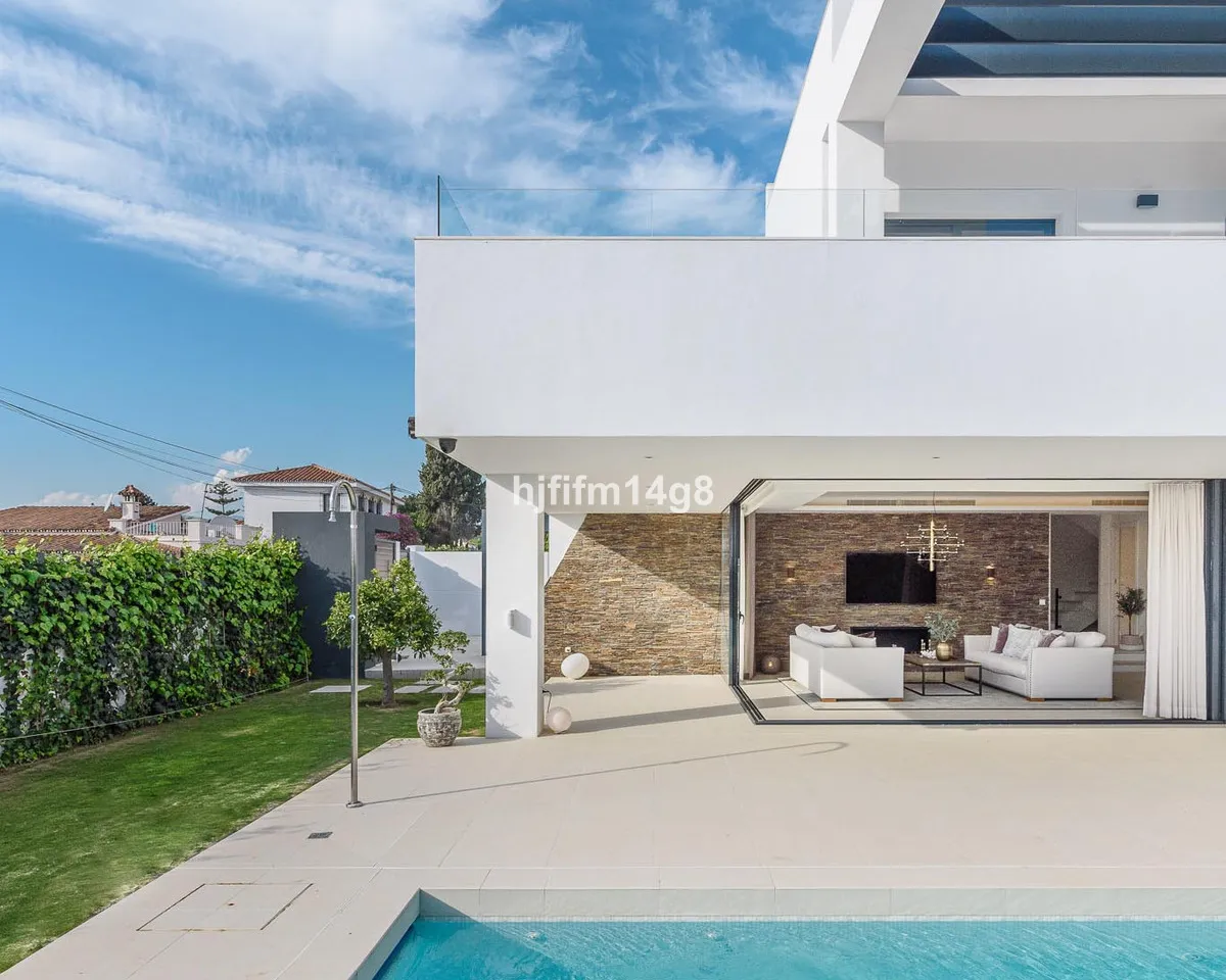 99096629-104b-41ab-8070-69bf2ff7d827