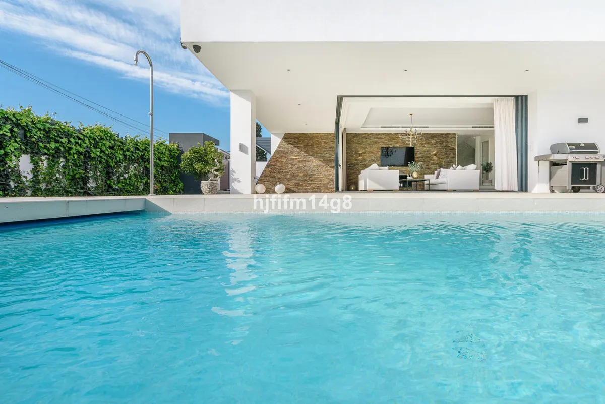 cd1c1ea1-1846-4f26-b579-93aae060e9c0