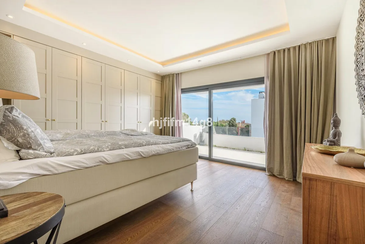 d459bcdd-7a6f-4d28-a957-dee19770612e