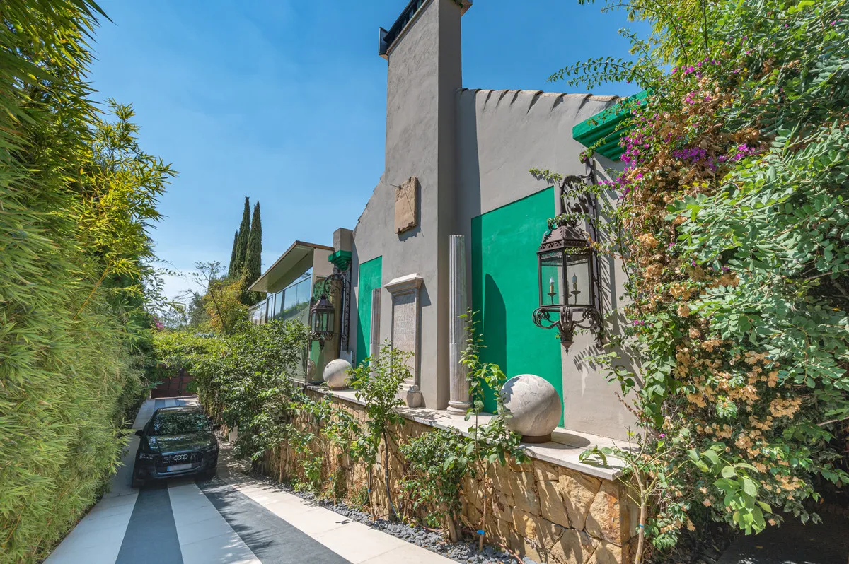 175c963c-3ca0-4bd2-b096-b8268c9b2021