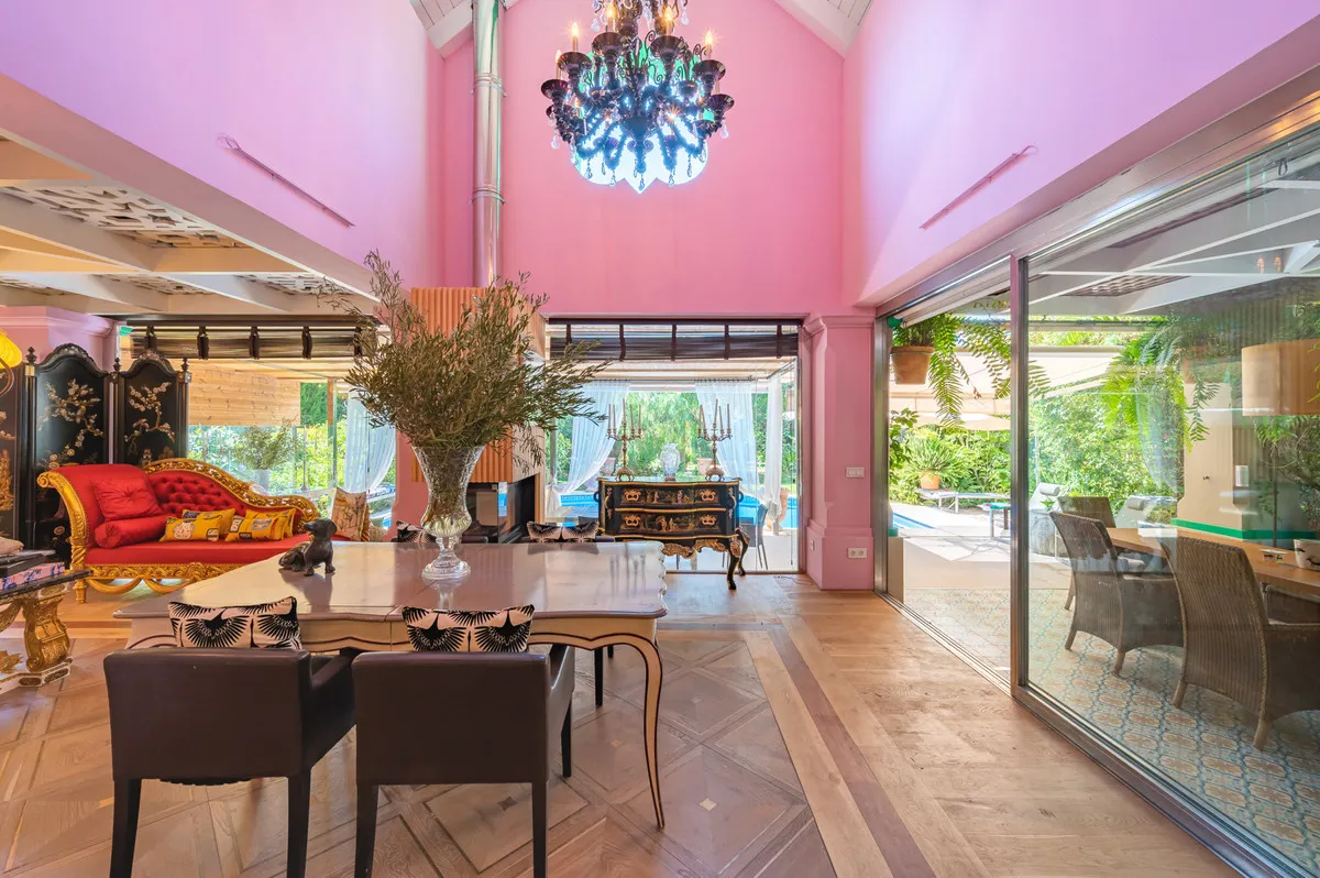 6adfe6ad-98e7-443f-aeb9-98ab18bc5fbd