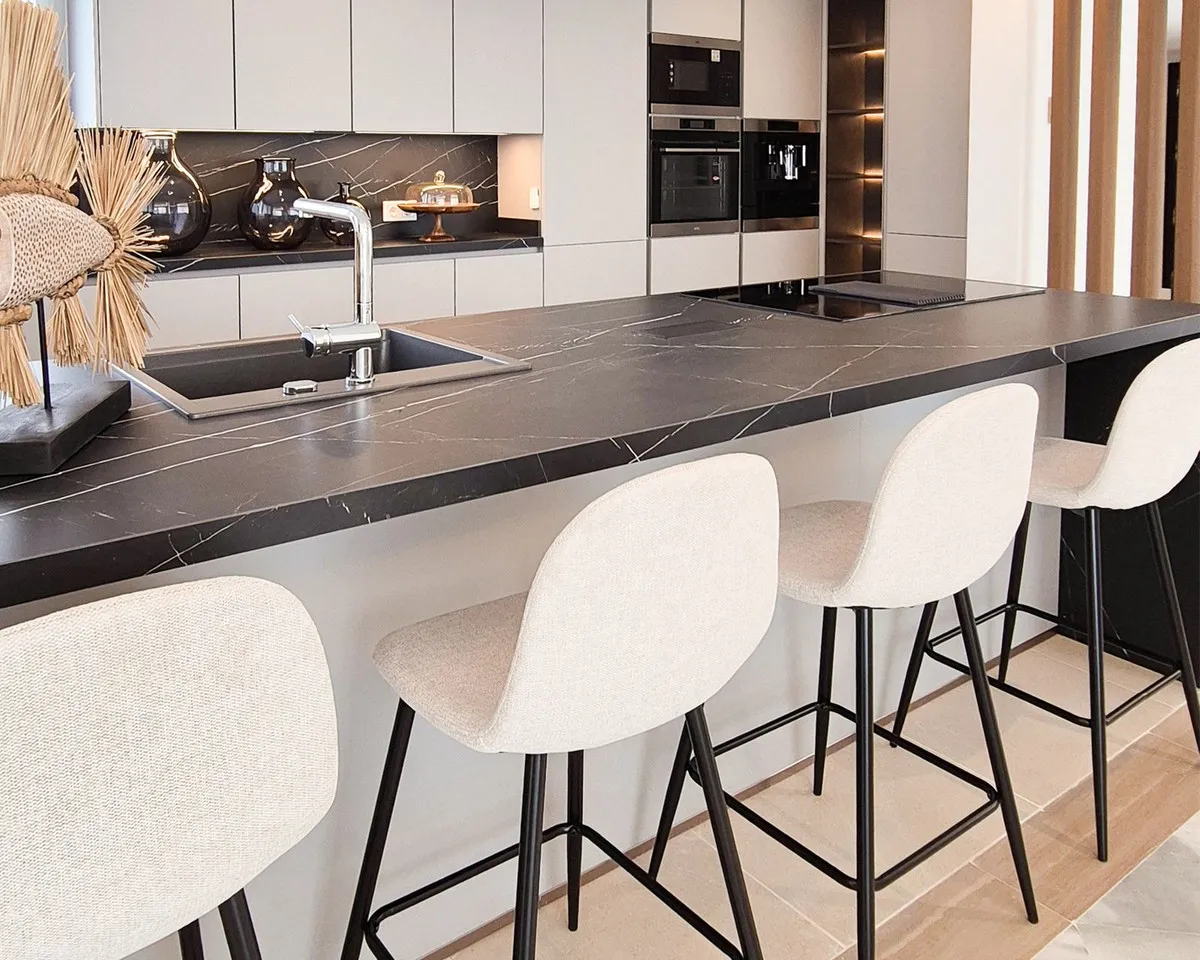 10dd0cb5-5435-45a0-84ae-b1e0507b98d5