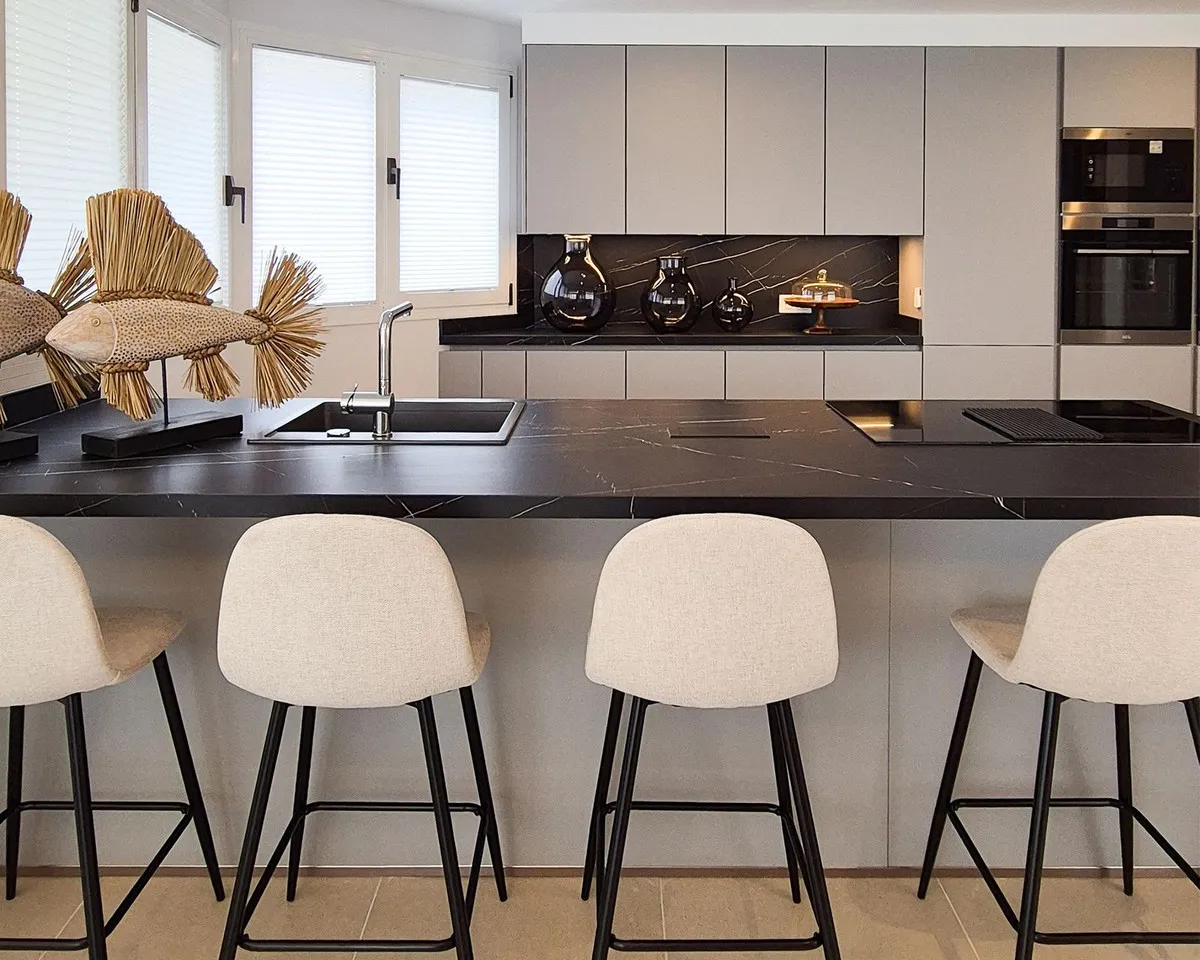 25e0a7dd-abd5-4bae-9785-84348bb4696f