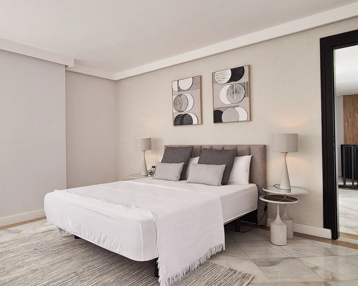 79a8bf35-39ed-47b3-bf68-f35802a70f9b