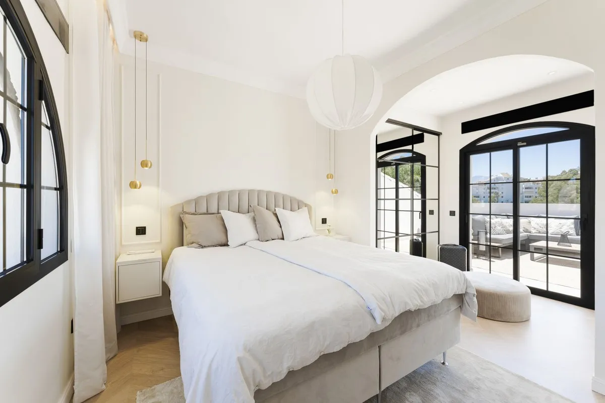 0273c527-0802-4e84-a9a4-8a6506a20e56