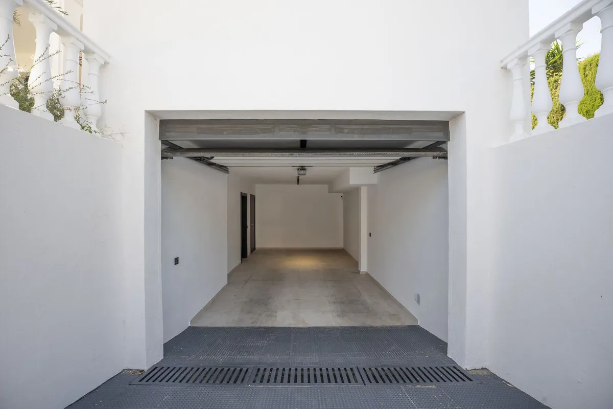 18b00309-5702-4e6a-9778-ffb38f9ad315