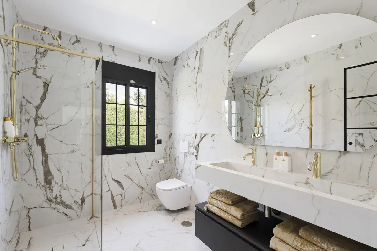 296f12cd-93f6-4b74-82fc-d27d5619c3a6