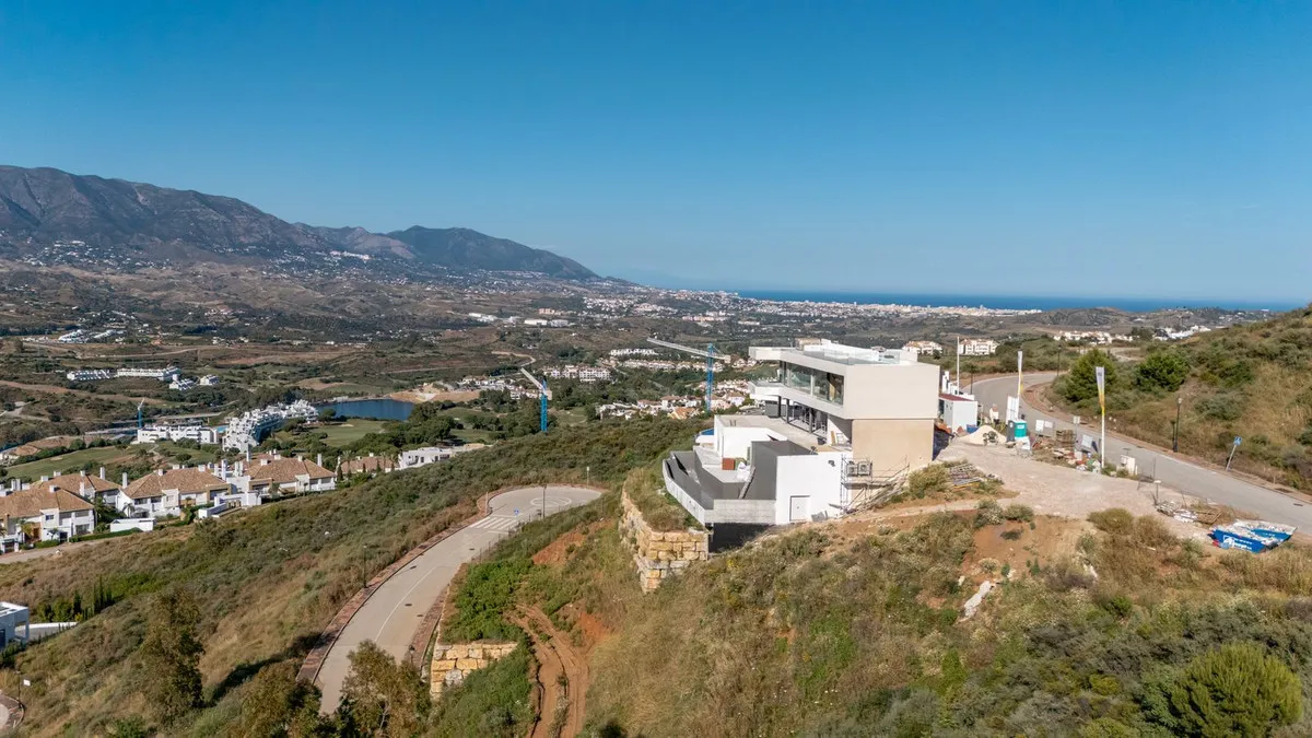 2fd715a3-8454-471b-ae20-f714764d6a55