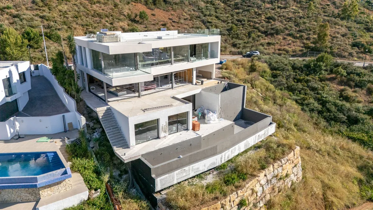 da941917-e8d7-43d1-8ee3-25cfd7bb01b6