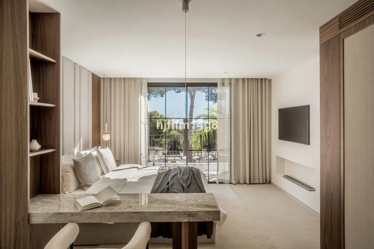 f4df40ab-54d9-4a61-a69d-41329f564830