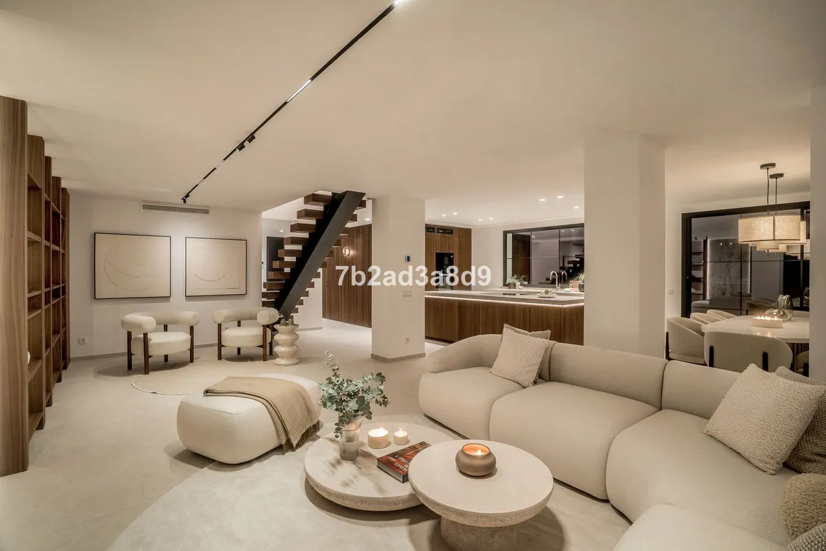 0440e781-141f-4496-8e6e-9958c44cde09