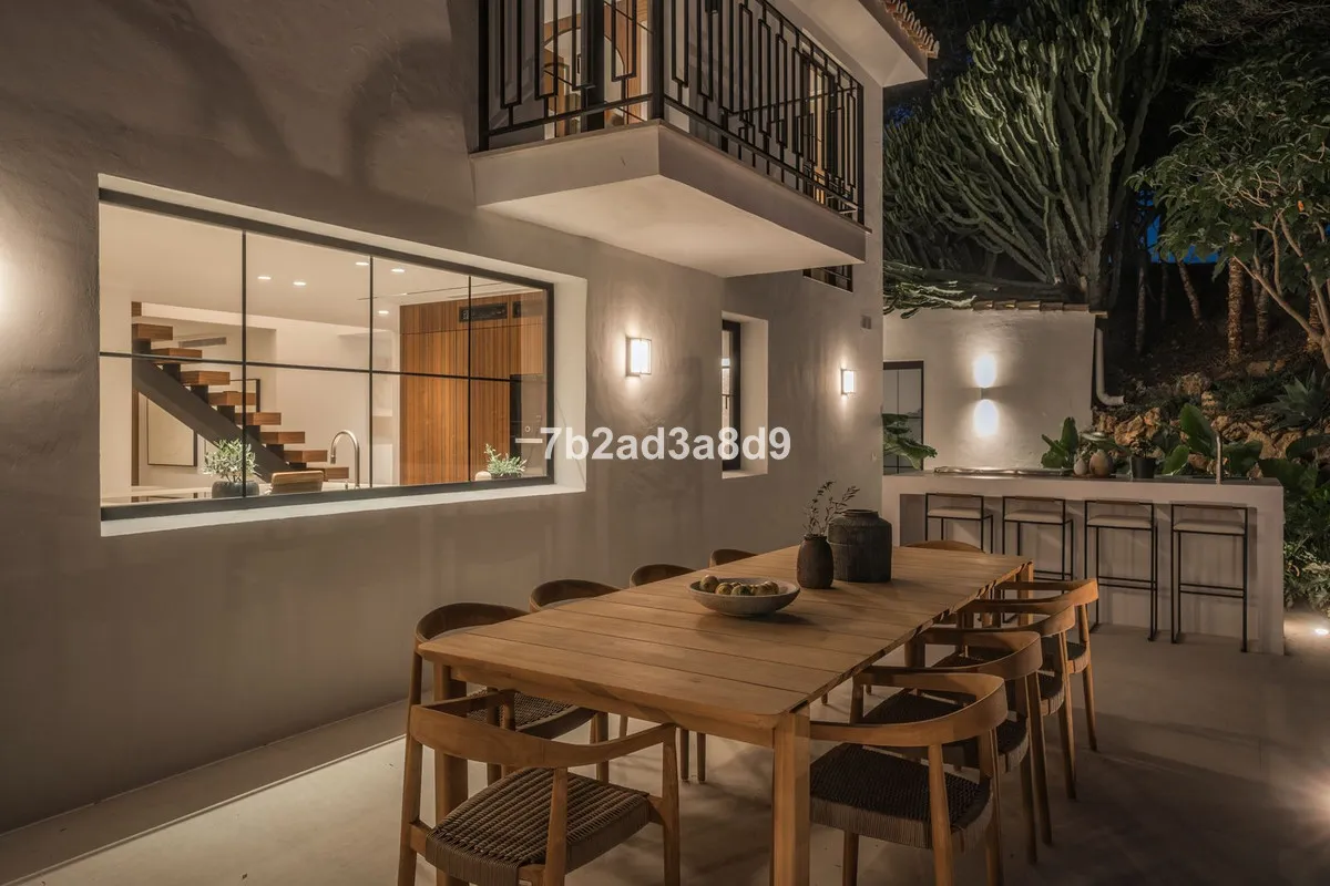 73833e38-6ee2-4d71-8453-546319444048