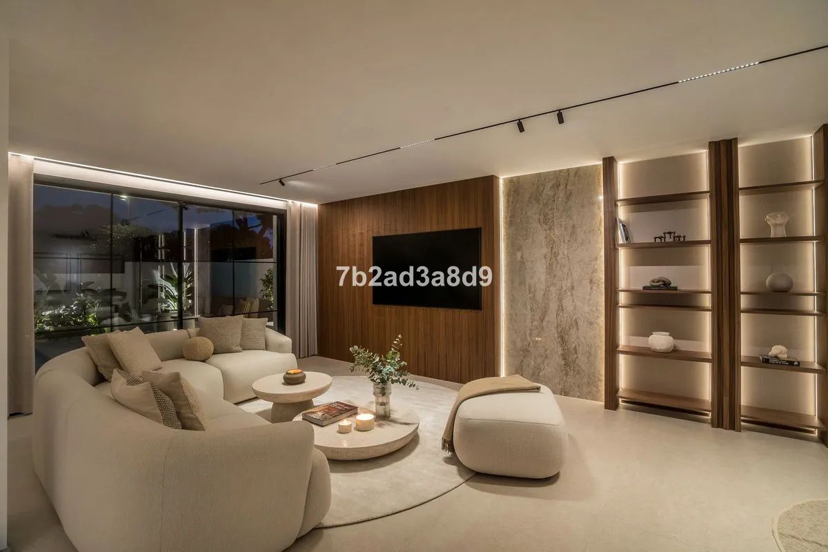 b15da2b6-5455-4da9-9887-2f59872c88ab