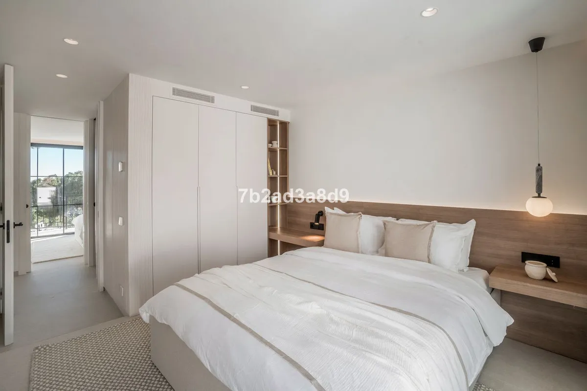 f3c4c4d7-643f-4f36-89fe-636211bf9025