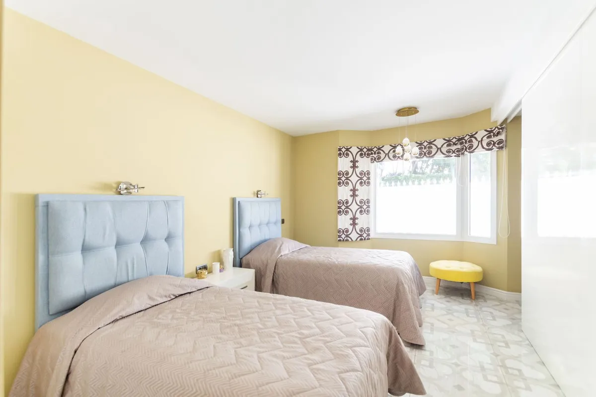 05f1c26d-7336-485f-a349-886138b7850d