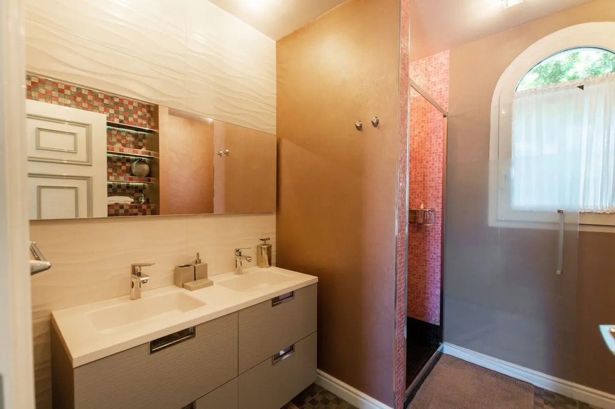 6a32f03e-12c9-467a-9fc3-6a8a5d8ef661