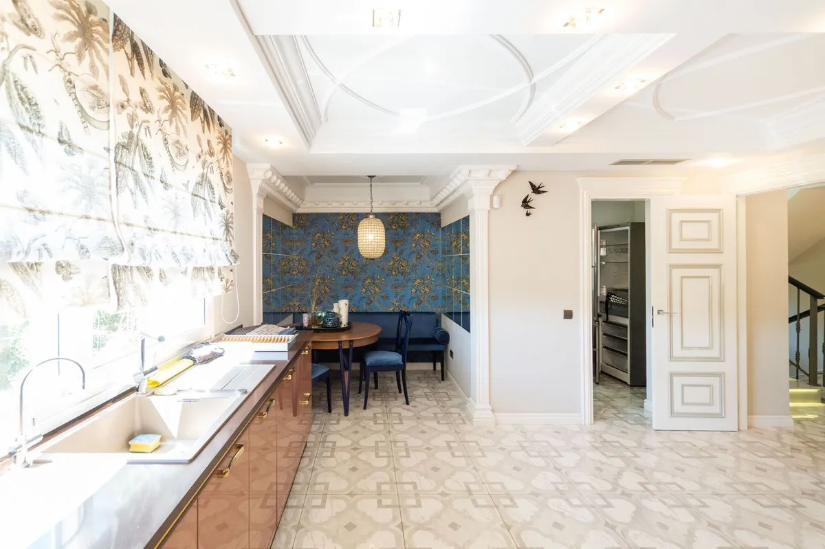 eb29064c-2cdb-4594-a24e-7a088f891153