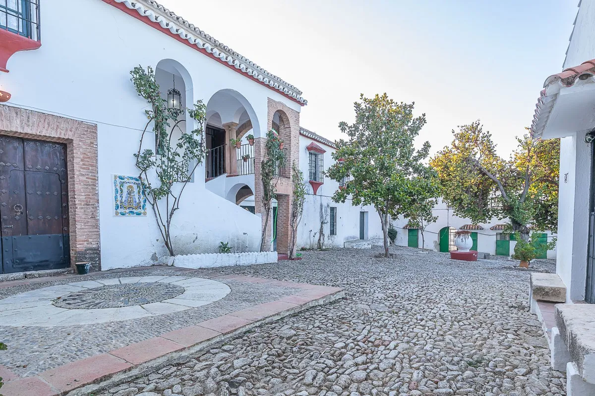 130d196e-1a99-45b0-8267-8a026d06ddc6