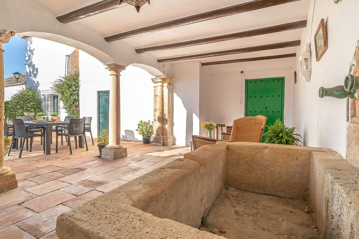 f3e52330-2371-4dab-af6c-8bce2214ba86