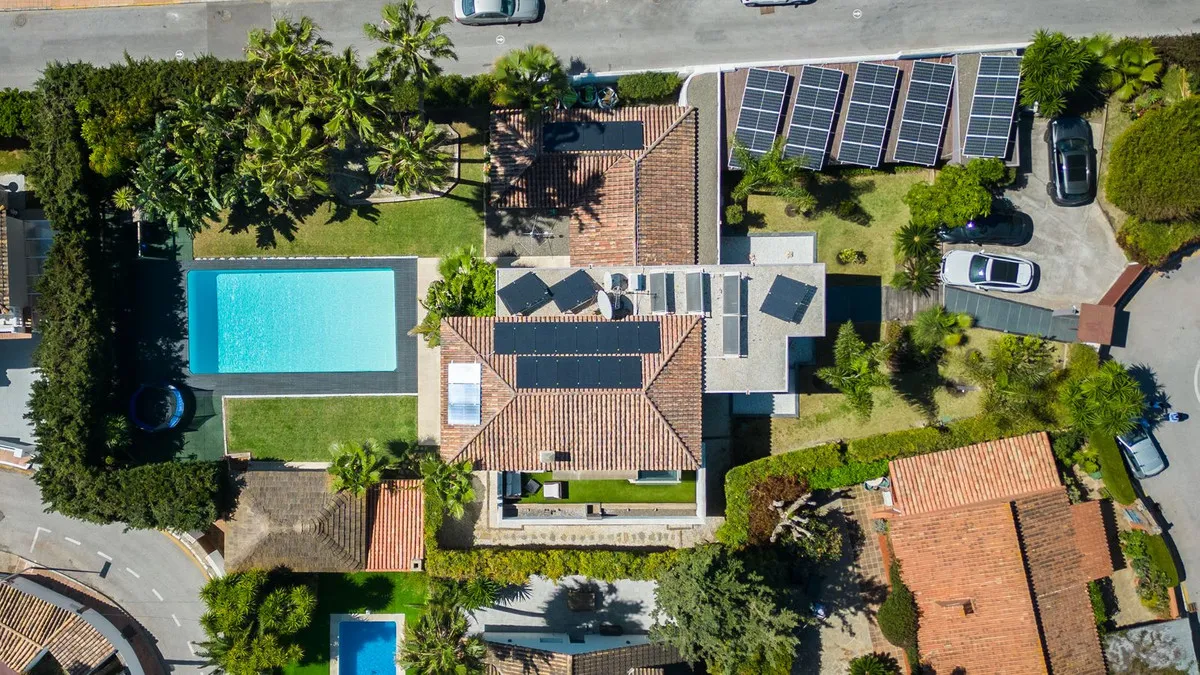 1c69e73d-98bb-43bb-a87f-7eb1bc587a00