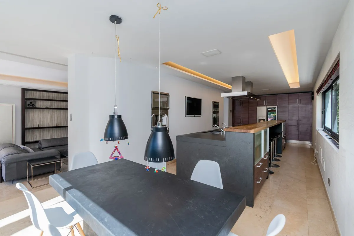 cfbf1c5e-1732-4cb1-b20c-9a21ad1c23d5