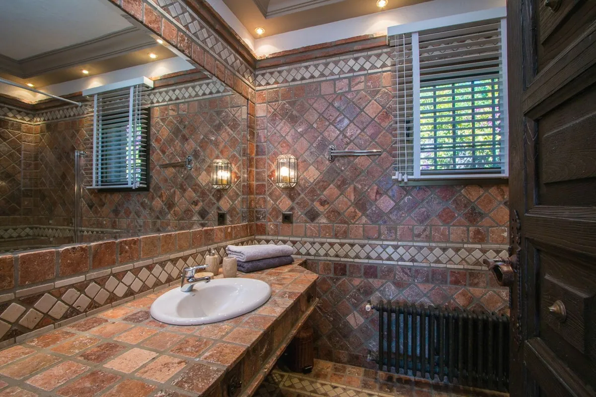 2afc7a26-d912-4b8e-8867-78731346e8f6