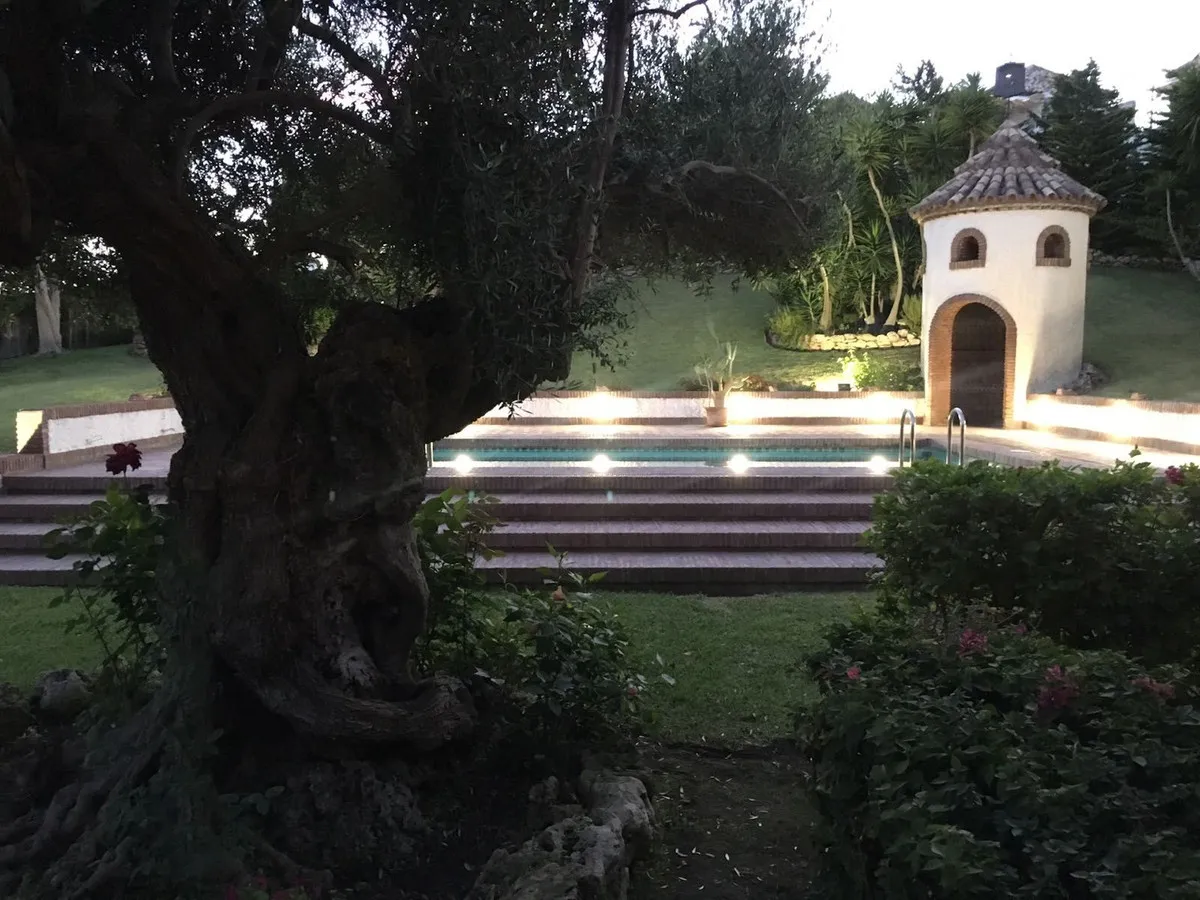 50a94f88-50e0-42f2-b96d-1d4e327834dd