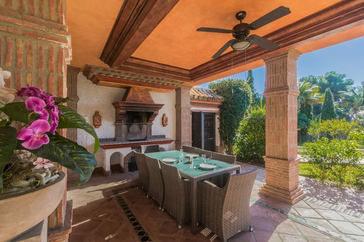 56925081-8ec7-4bd6-81ce-09f7f74de80d