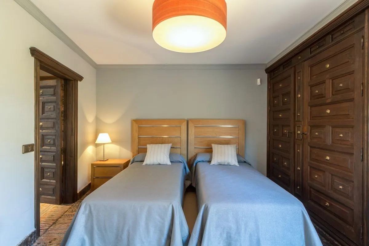 85687981-c877-4626-8830-0c12b75a9c23