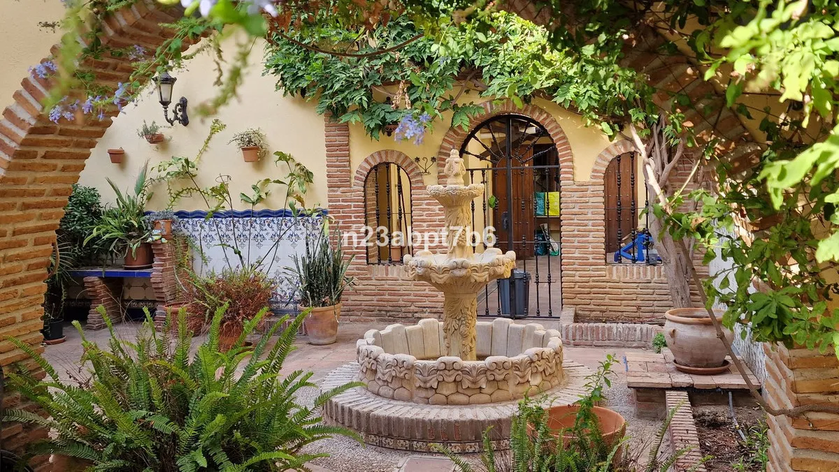 68582749-5a77-4a66-abd7-6720bdcd5bbf