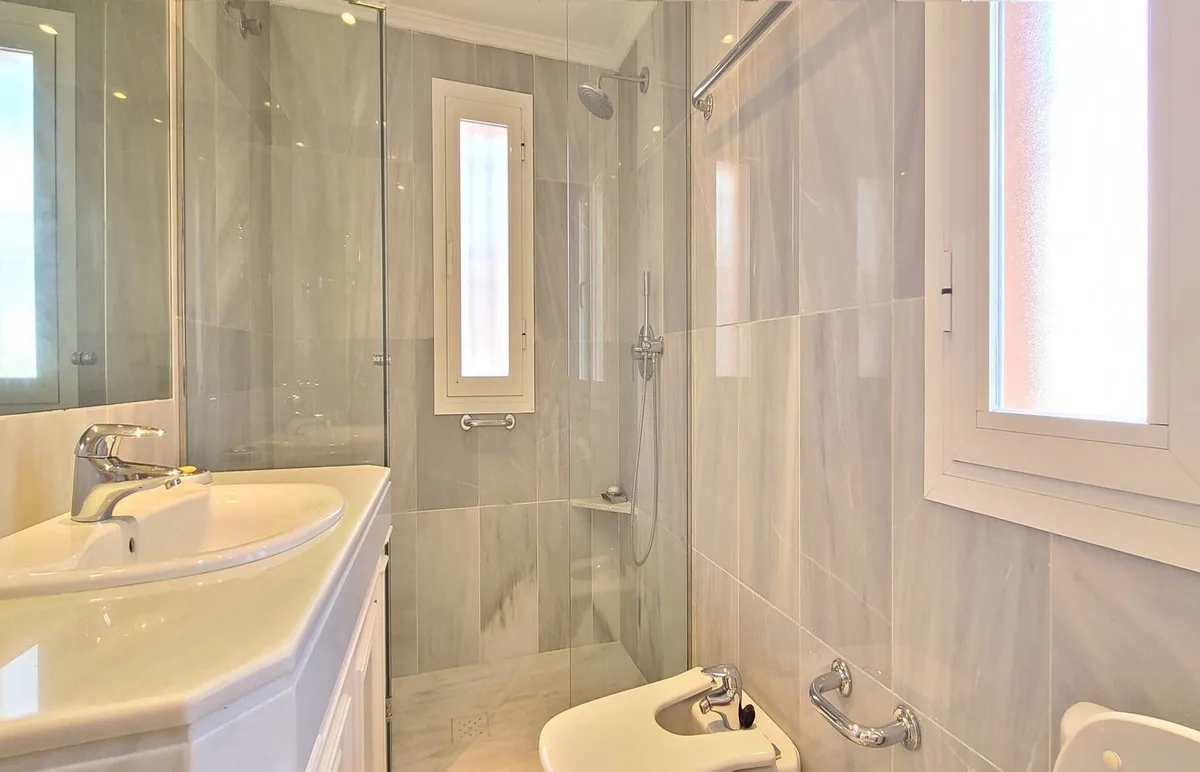 70a11550-5916-47dc-9974-8058111b2829