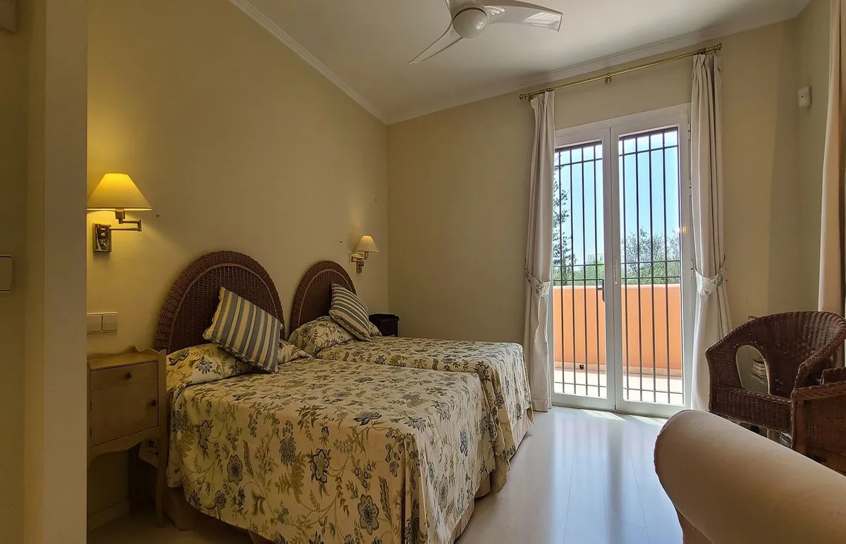 99816d8c-806b-4208-b2e7-e3bd4fc3957d