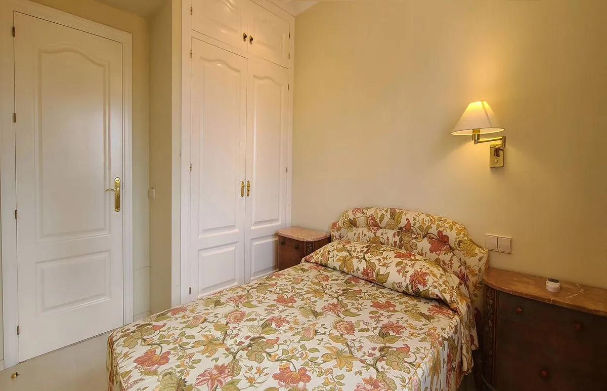 a77fc3f5-0c6a-4676-86eb-e29dddc1b95c