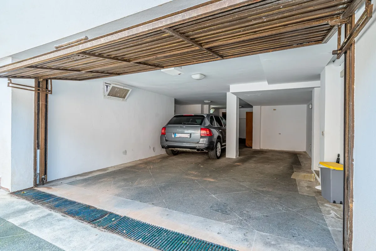 c1b7267b-de29-454d-b7d7-c6eafdb25c80