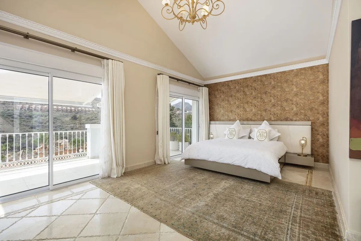 ce6cd8a4-b3e2-4477-a8ee-85a7bd85ae3a