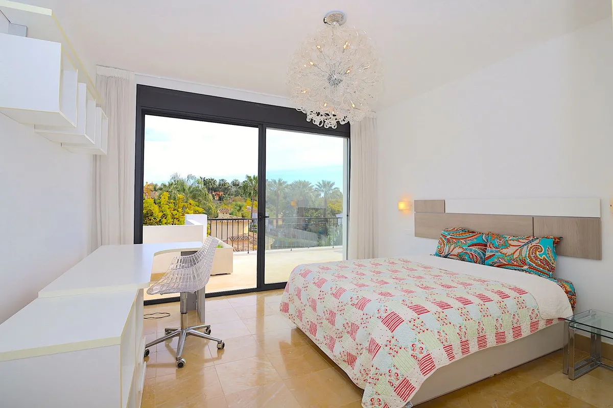 6329a865-4d12-4c45-b08c-c52f7b960c77