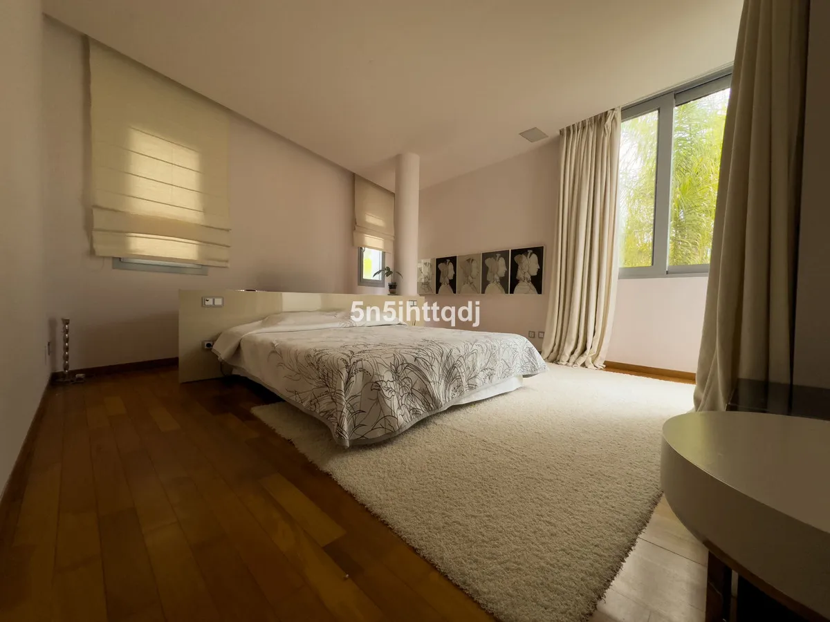 e27dd6ca-7e11-49f8-b49a-aa12330053e4