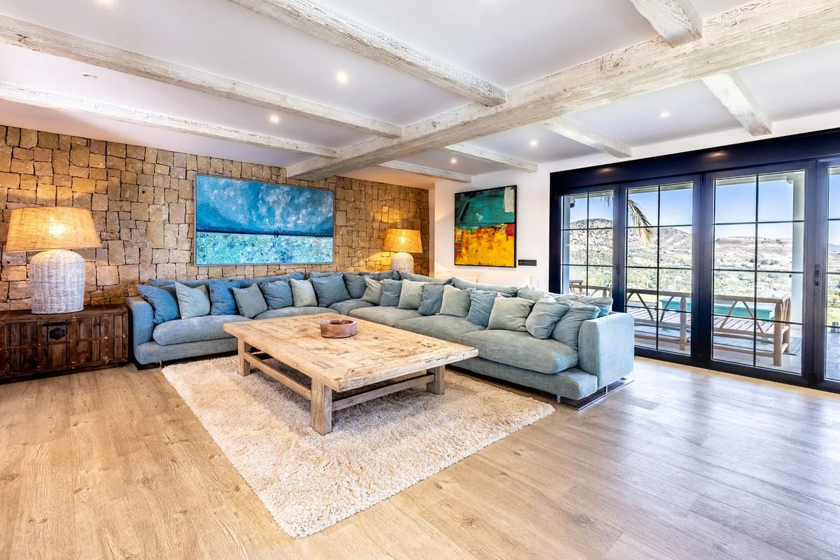 5543d613-9258-4e0f-9dcf-f7b9e8ee269c