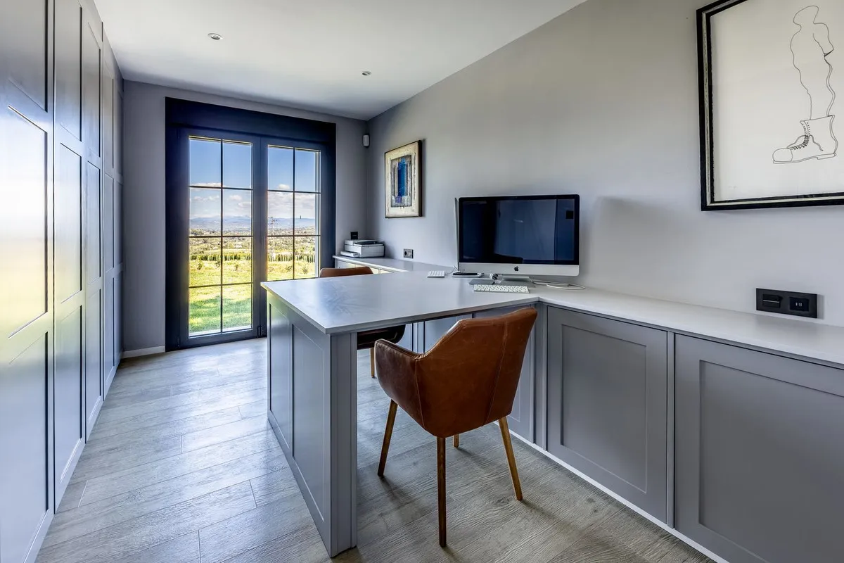 81929f9a-860d-4ba4-9bae-353b438ccbe6