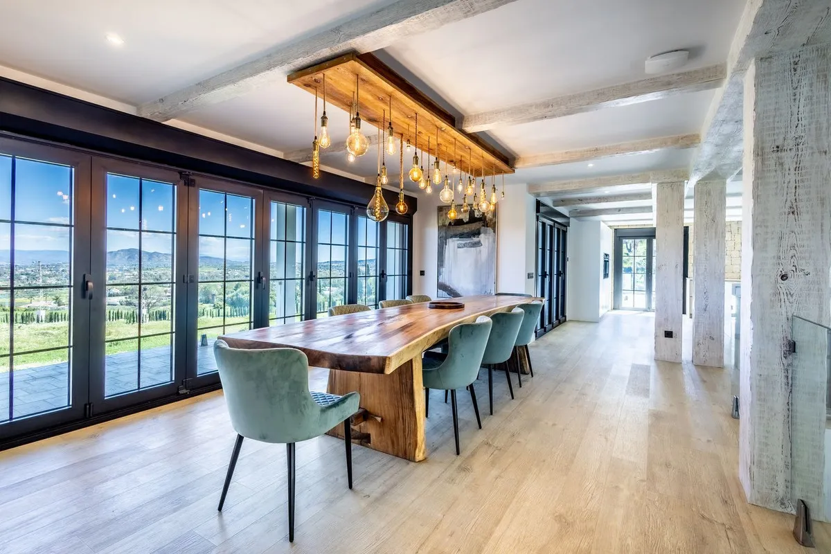 dc755578-9d27-4e6a-870d-ec6883b82082