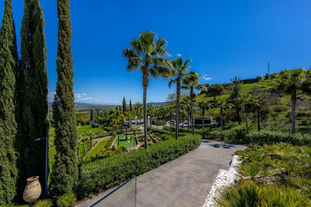 f3a0db2e-6f6d-4645-823f-5314558193b9