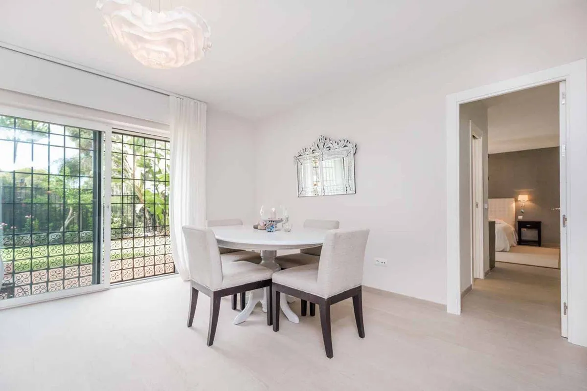 dc4907a7-7f7c-45e4-bbe7-bdc858c8af60