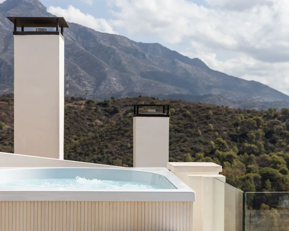 10d19c18-a4cc-46af-a0fd-64a64f3dd702